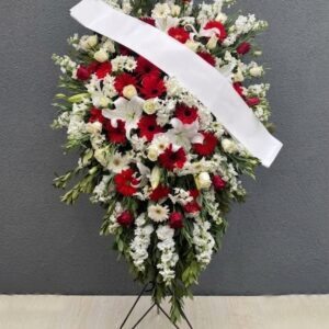 Kırmızı ve Beyaz Çiçeklerden Ferforje